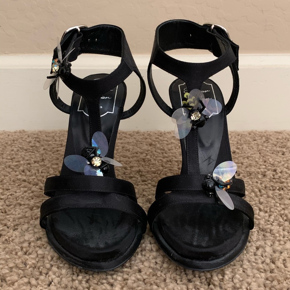 ROGER VIVIER SOLD OUT RARE